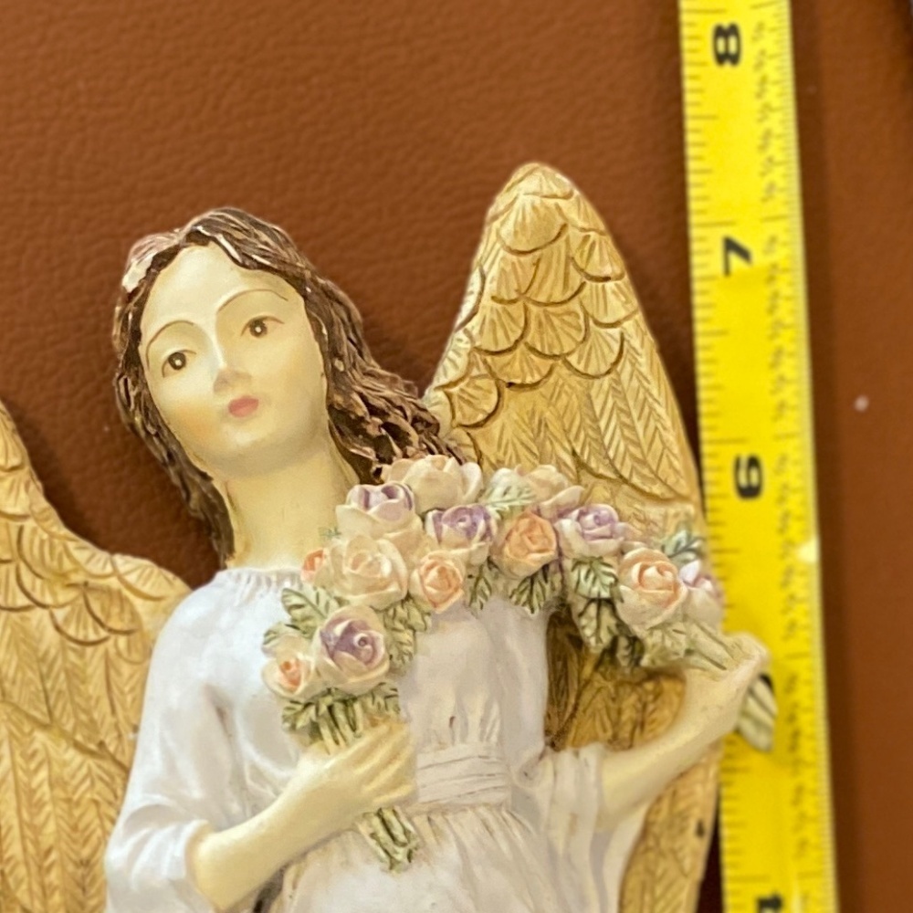 Vintage Angel Figurine - Picture 6 of 11